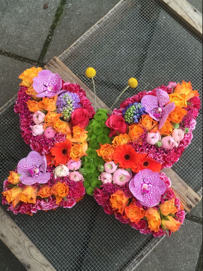 Rouw Arrangement Vlinder - Afbeelding 2